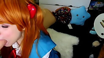 Asuka Melakukan Persembahan Solonya Dalam Cosplay Bertemakan Evangelion Untuk Usaha Yang Menguntungkan