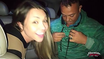 Fernandinha Fernandez, A Blonde With A Big Ass, Invites Strangers To Have Sex In Her Car In The Square