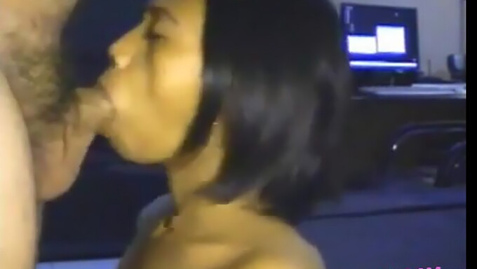 Amateur Asian Babe Gives A Stunning Oral Performance