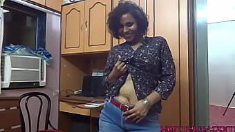 Amateur Indian Maid Masturbates To Female Ejaculation