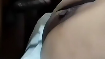 Maman Amateur Se Fait Plaisir Avec Une Grosse Bite