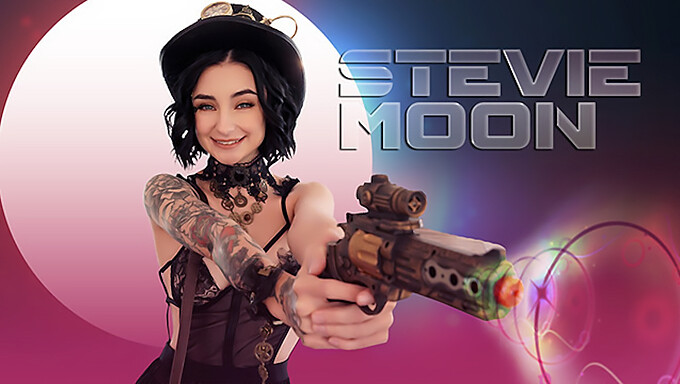 Et Hett Møte Med Petite Brunette Stevie Moon Og En Velutstyrt Mann