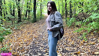 Holyxhoney Gives A Deep Blowjob And Gets Doggy Style In The Woods